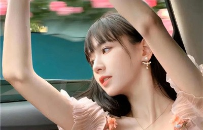 甜到心里！2025夏日女生头像合集，每一款都超有范儿