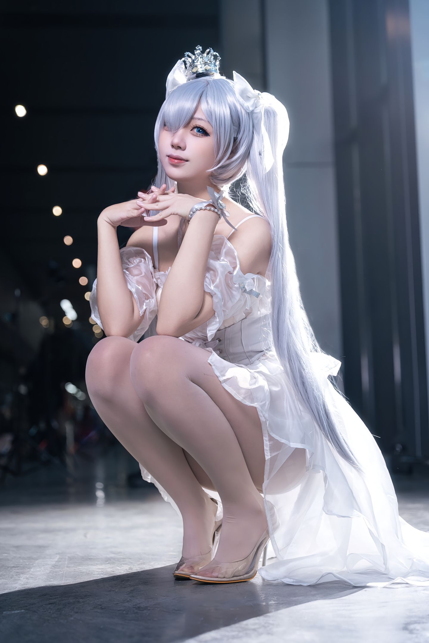@月定_ 灰姑娘我好喜欢你啊… cosplay nikke 灰姑娘 nikke胜利女神 cos  第1张