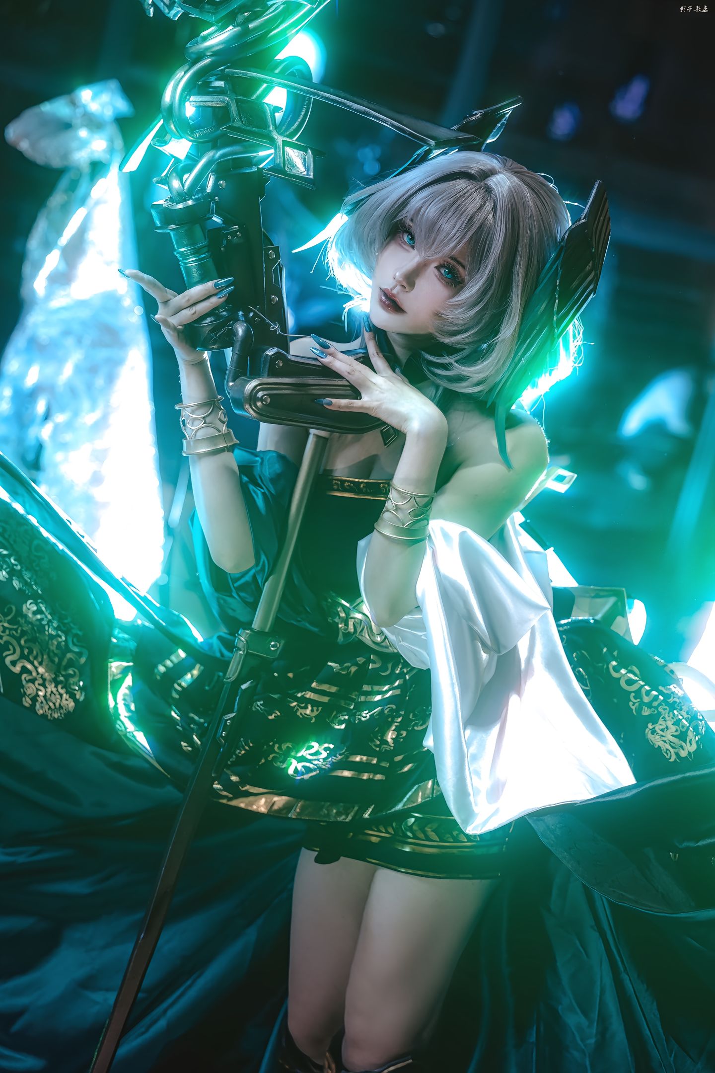dy@凫笙 博士，你的耳朵红了哦 明日方舟 明日方舟挽歌燃烧殆尽 cos 明日方舟cos 霍尔海雅  第3张