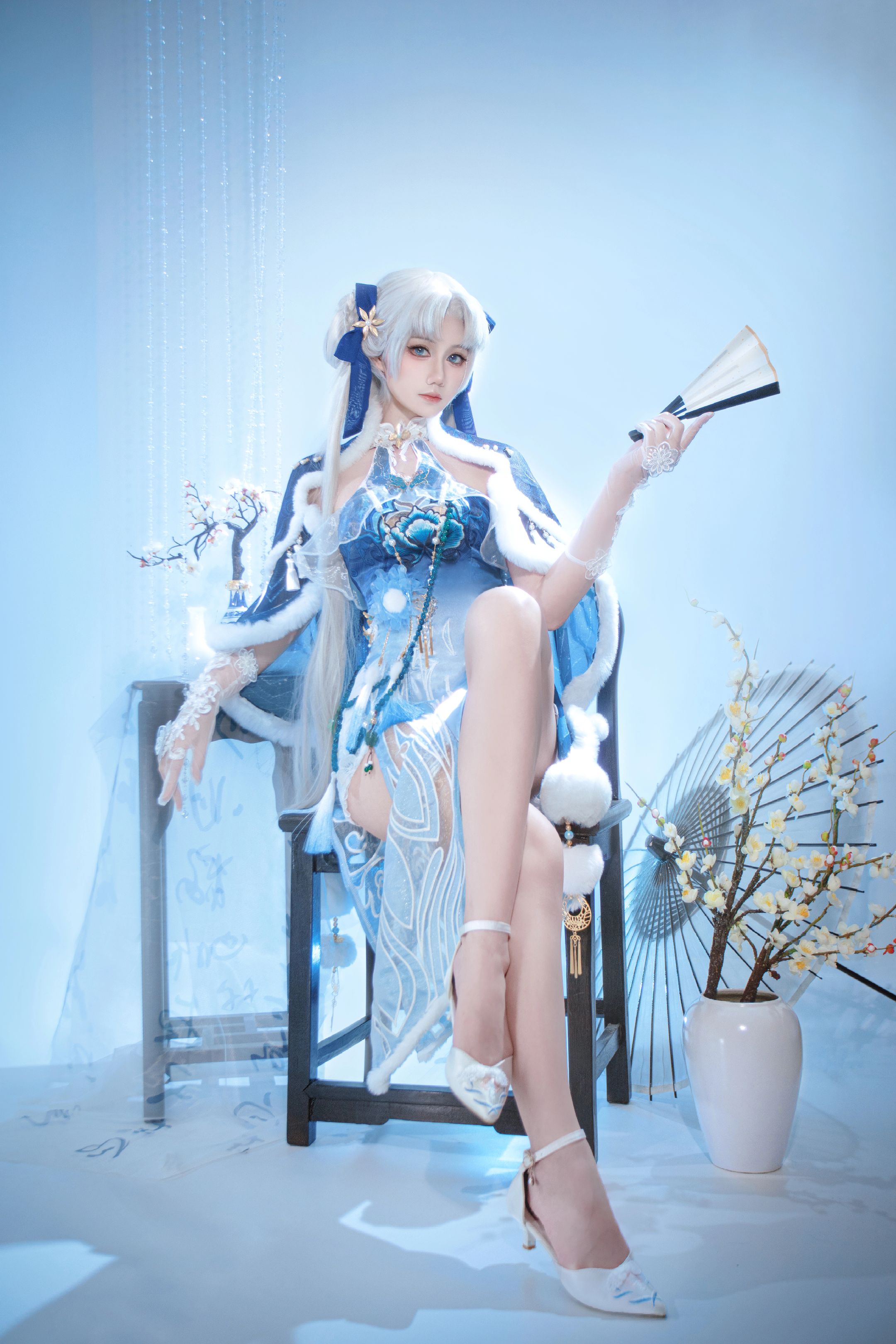 dy@柒染爱喝奶茶 无极帝国该迎来它真正的主人了 cos 永劫无间 顾清寒 藏雨阁主 旗袍  第2张