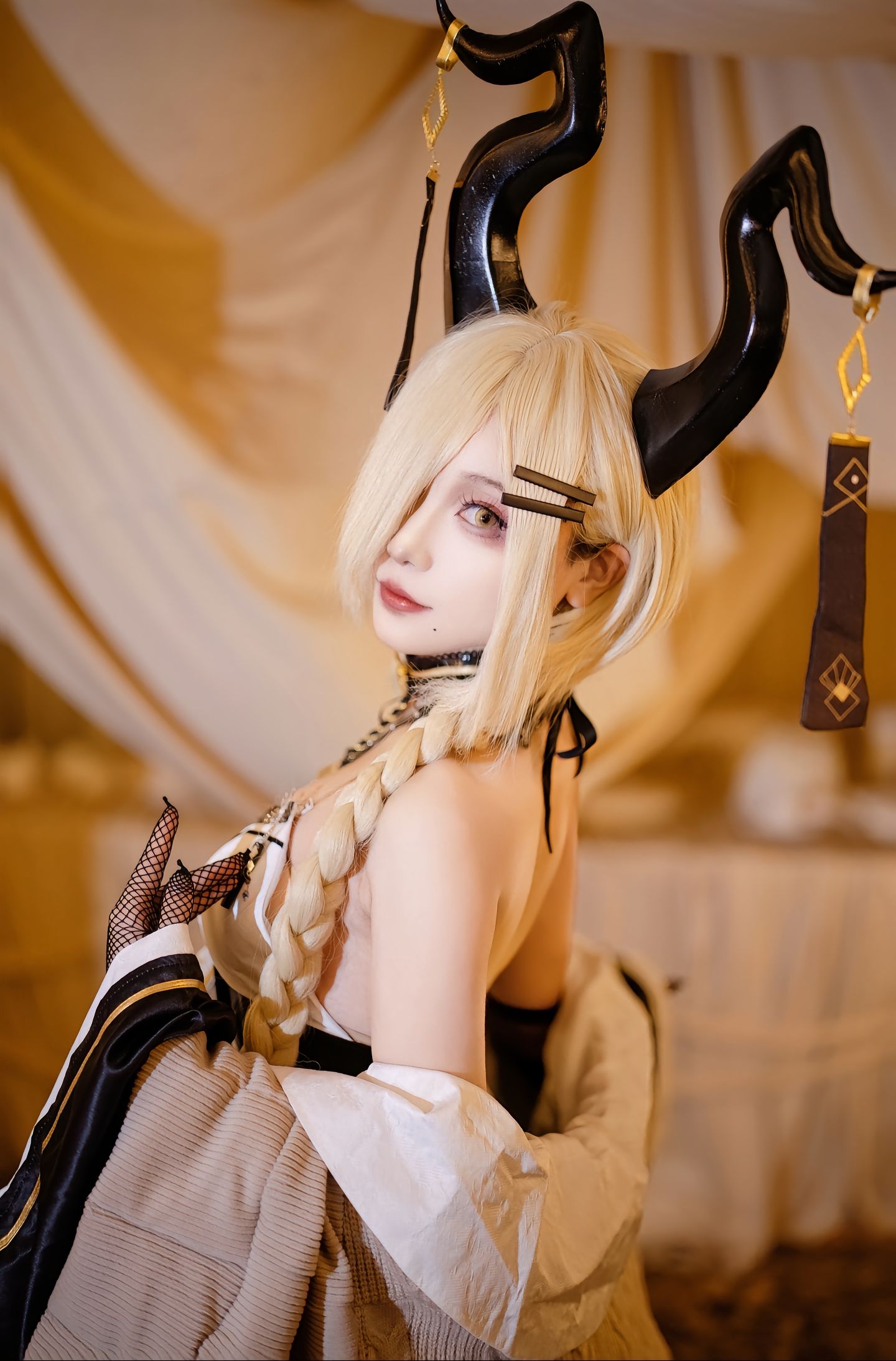 dy@绛南学姐ovo 怎么还不谈恋爱，不会是在等我吧 一种很新的cosplay 二次元 碧蓝航线 尾张cos cos  第1张