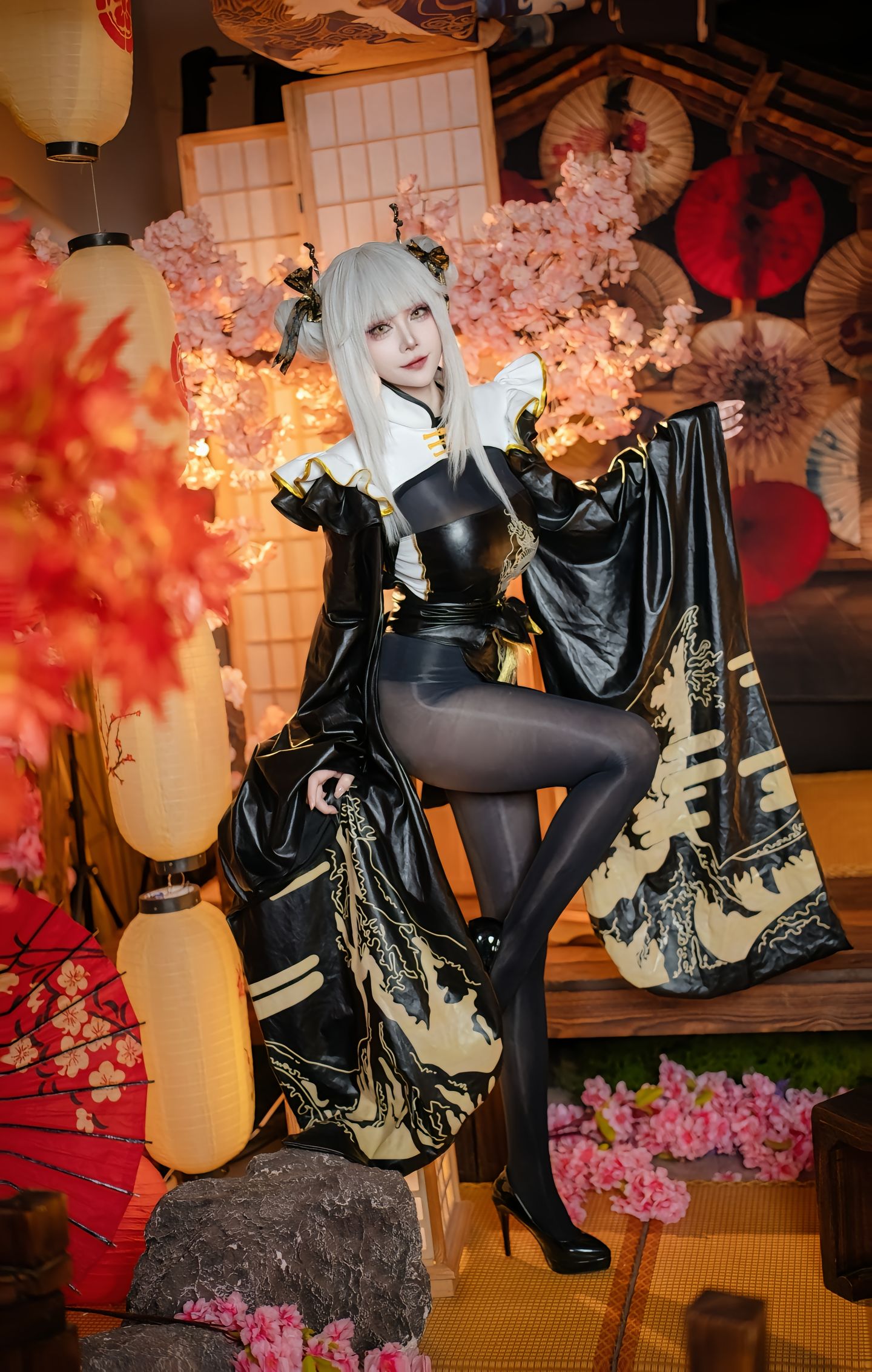 dy@绛南学姐ovo 白兔布兰儿 二次元 一种很新的cosplay cos 胜利女神nikke  第1张