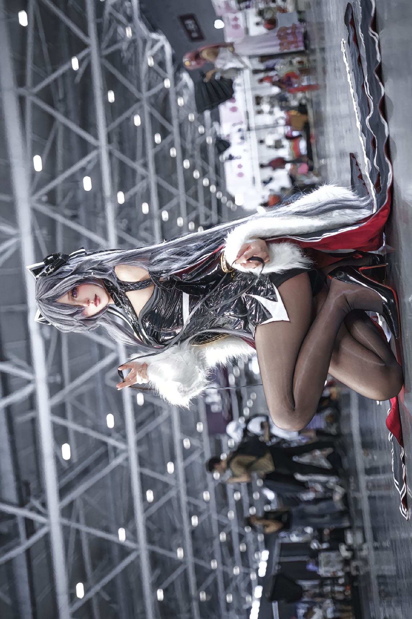 dy@月喑yīn 你来了 我的使魔兼主人 cos 碧蓝航线 御姐 漫展 场照  第2张